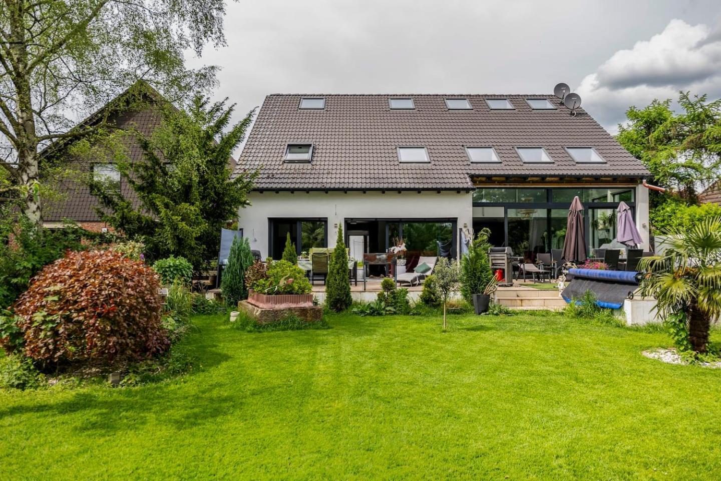 Wunderschoene Terrassenwohnung Mit Blick Ins Gruene! Meerbusch Extérieur photo